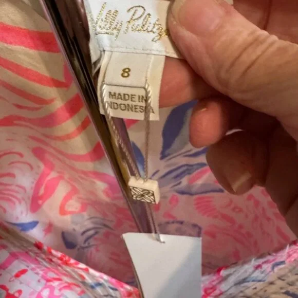 NWT Lilly Pulitzer Danika Tunic Top Size 8 Floral Print V-Neck Bell Sleeves - Picture 3 of 9